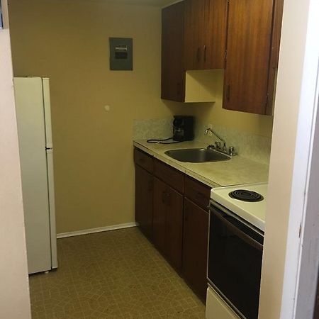 Travellers Rest Motel Salmon Arm Eksteriør bilde