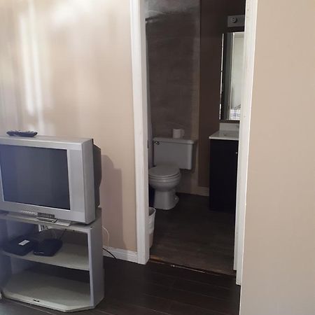 Travellers Rest Motel Salmon Arm Eksteriør bilde