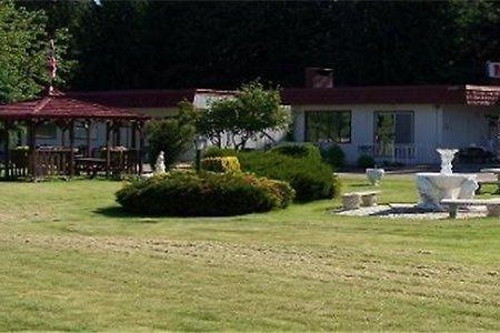 Travellers Rest Motel Salmon Arm Eksteriør bilde