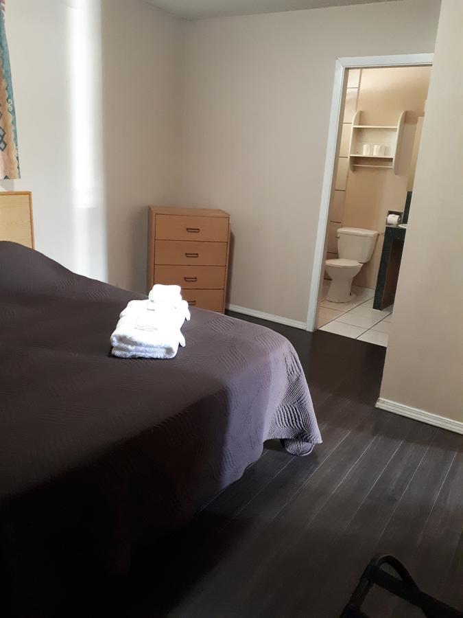 Travellers Rest Motel Salmon Arm Eksteriør bilde