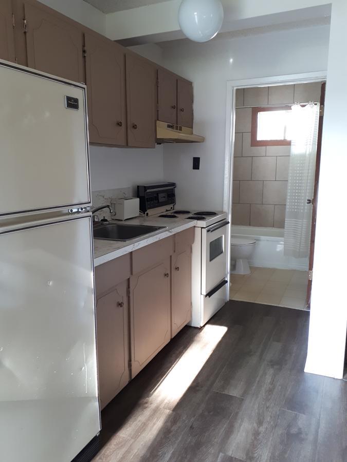 Travellers Rest Motel Salmon Arm Eksteriør bilde